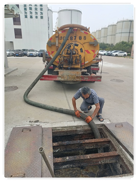 雁峰隔油池清掏